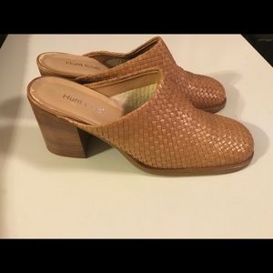 Hunt Club Brown Leather Weave Mules Size 10M